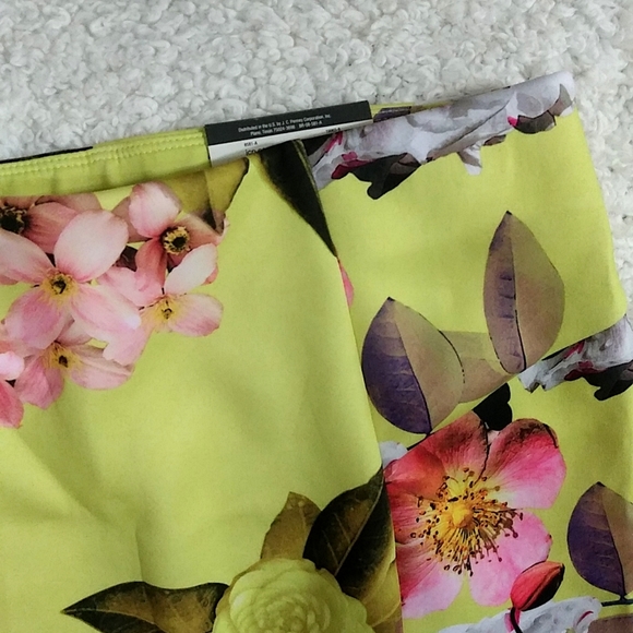 New Bold Elements Sunday Lemon Floral Pencil Skirt Medium - Picture 4 of 13